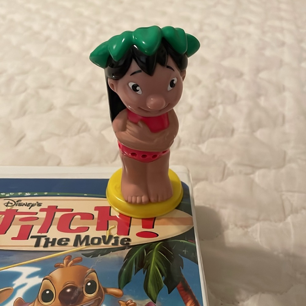 Lilo & Stitch 2 VHS + 2 figures - Picture 3 of 4